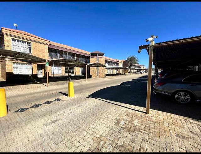 1 BEDROOM APARTMENT FOR SALE IN DASSIE RAND